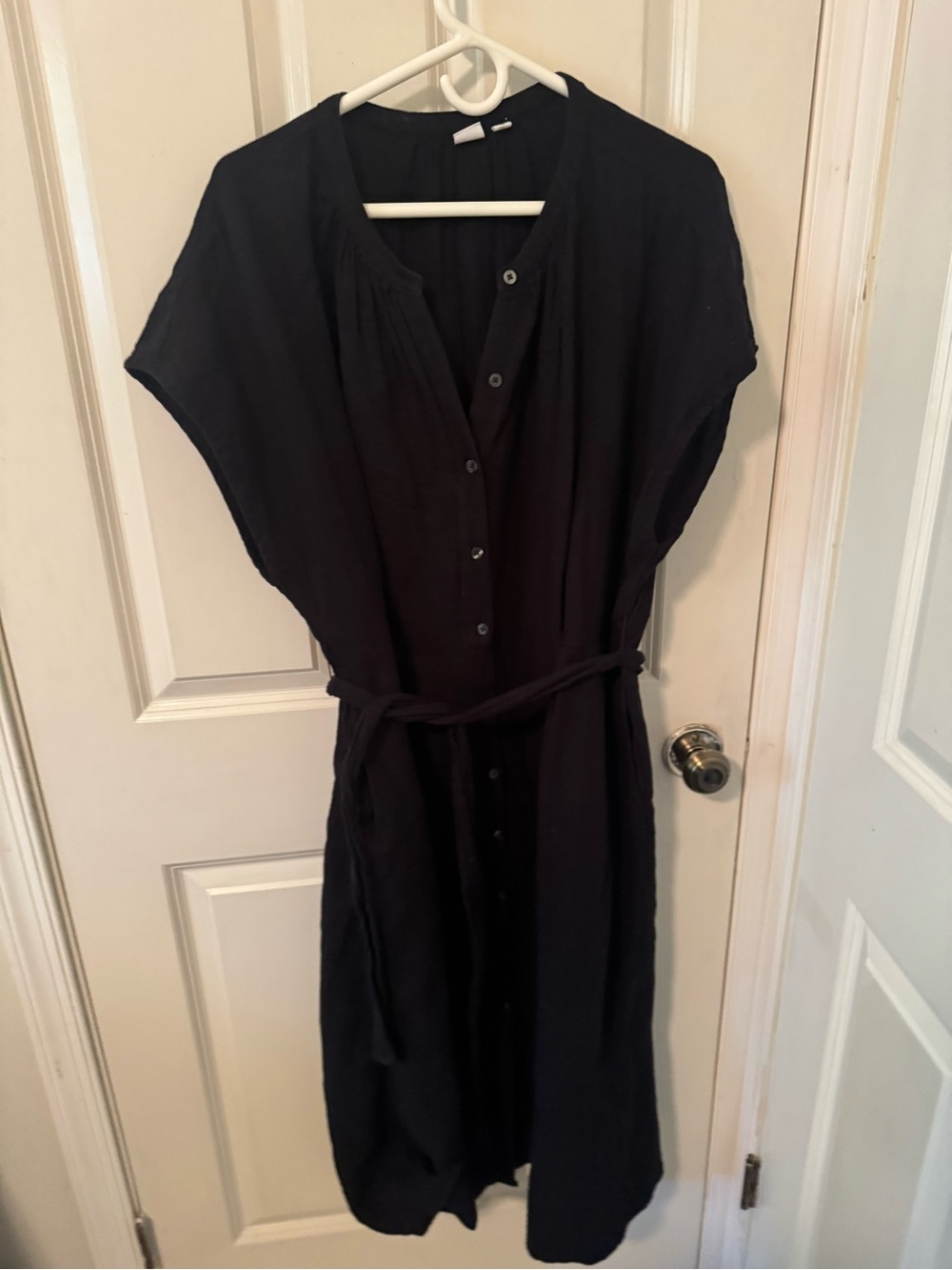 GAP Black Button-Front Midi Dress with Waist Tie